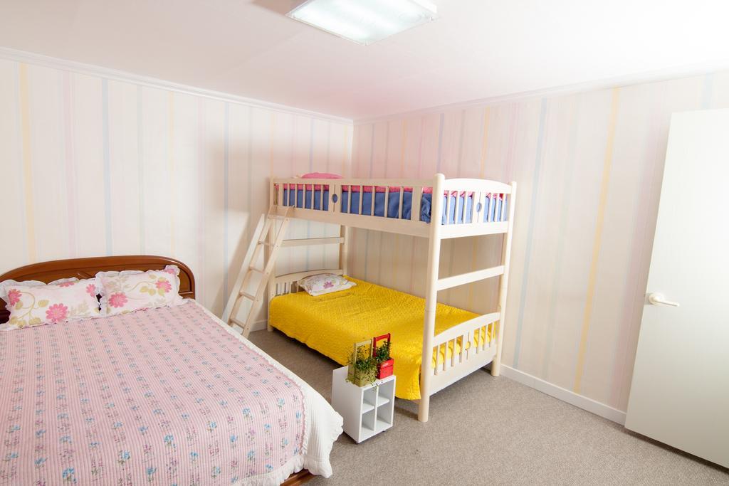 Jeonju Hanok Village Guesthouse Екстер'єр фото